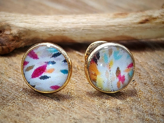 Clous d'oreille, cabochon de 6mm de diamètre en résine sur imprimé, motif asymétrique, fait main
