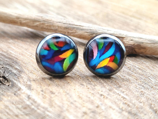 Clous d'oreille, acier inoxydable, cabochon de 8mm de diamètre en résine sur imprimé, motif asymétrique, fait main