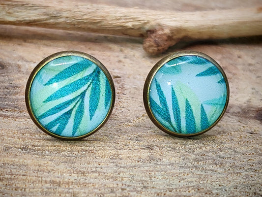 Clous d'oreille, cabochon de 10mm de diamètre en résine sur imprimé, motif asymétrique, fait main