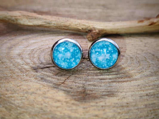 Clous d'oreille, acier inoxydable, cabochon de 8mm de diamètre en résine sur imprimé, motif asymétrique, fait main