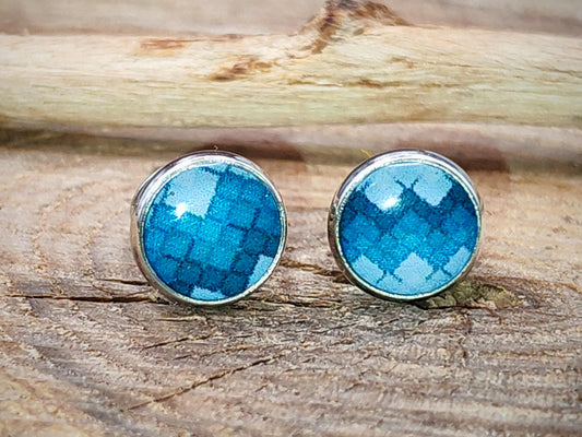 Clous d'oreille, acier inoxydable, cabochon de 6mm de diamètre en résine sur imprimé, fait main
