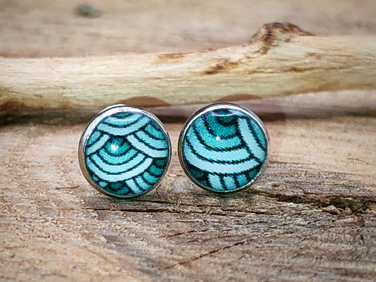 Clous d'oreille, cabochon de 6mm de diamètre en résine sur imprimé, fait main