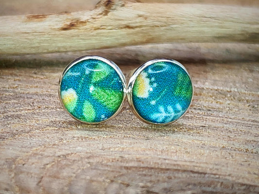 Clous d'oreille, cabochon de 6mm de diamètre en résine sur imprimé, fait main