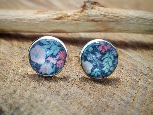 Clous d'oreille, cabochon de 6mm de diamètre en résine sur imprimé, fait main