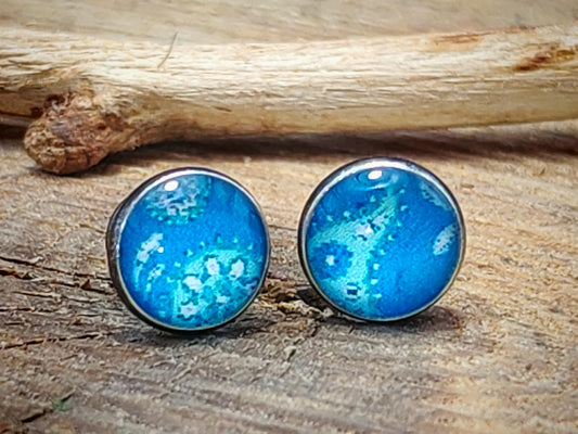Clous d'oreille, cabochon de 6mm de diamètre en résine sur imprimé, fait main