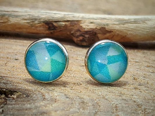 Clous d'oreille, acier inoxydable, cabochon de 6mm de diamètre en résine sur imprimé, fait main